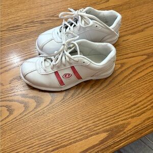 Kolor Kids White and Red bowling shoes size 1